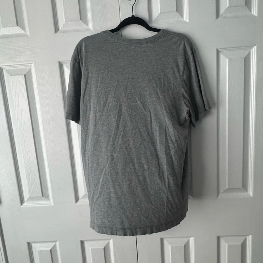 Air Jordan Graphic Tee Heather Grey Vertical Side Logo Men's Large T Shirt
